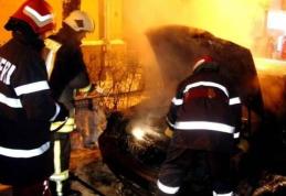Mașină cuprinsă de flăcări pe strada Duzilor din Dorohoi