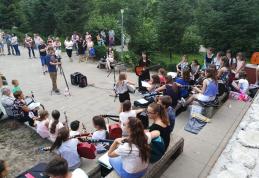 Gala „Folk de Vară” din Parcul Cholet Dorohoi - FOTO