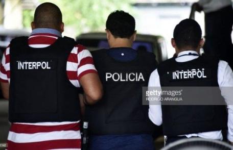 Trei români sunt căutaţi de Interpol în toată Europa! Spaniolii au ieșit în stradă să ceară dreptate!