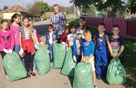 Elevii Școlii Hilișeu-Horia au participat cu succes la Ziua mondială a curățeniei – FOTO