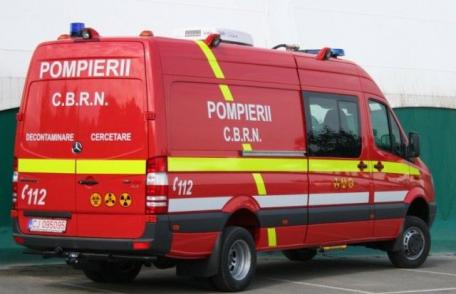 Panică la școala din Smârdan! Pompieri din Dorohoi, Botoșani și Suceava au intervenit pentru înlăturarea unor substanțe periculoase