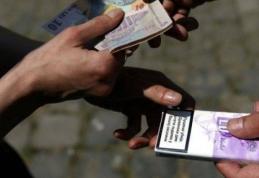 Ţigări de contrabandă confiscate de poliţişti din Bazarul Dorohoi