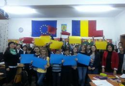Elevii Școlii Gimnaziale „Mihail Kogălniceanu” Dorohoi pot face alegeri potrivite - FOTO