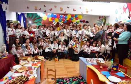 Celebrarea Centenarului Marii Uniri sărbătorit la Grădiniţa cu P.P. „Ştefan cel Mare şi Sfânt” Dorohoi „Mândri că suntem români!” - FOTO