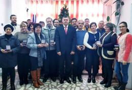 DISTINCȚII DE EXCELENȚĂ pentru angajații Primăriei comunei Ibănești