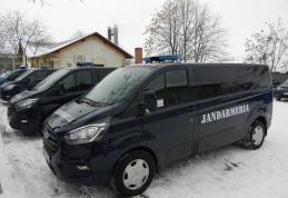 Moș Crăciun a venit cu mașini noi la Inspectoratul de Jandarmi Judeţean Botoşani - FOTO