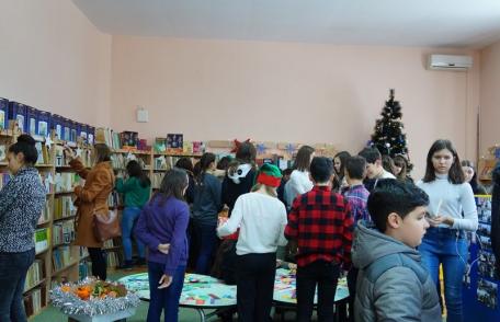 Târgul de Carte de Crăciun – un eveniment fundraising de succes la Biblioteca Municipală Dorohoi - FOTO