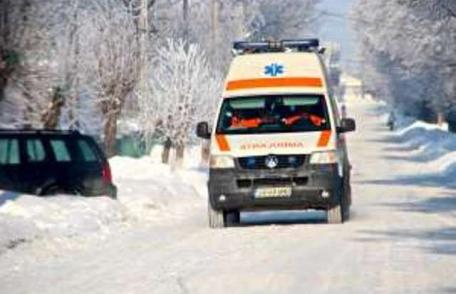 Minoră ajunsă la Spitalul Dorohoi după ce a fost izbită de o mașină scăpată de sub control
