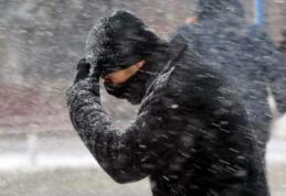 Meteorologii avertizează! Ninsori, viscol, precipitaţii mixte şi polei în județul Botoșani