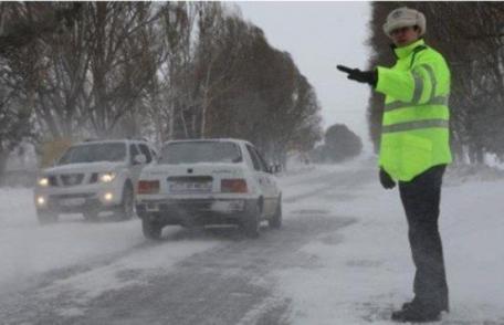 Recomandări ale polițiștilor privind circulația rutieră în condiții de iarnă