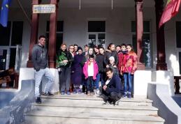 Proiect educațional „ÎN DAR UN MĂRȚIȘOR” parteneriat Școala Profesională Specială „Ion Pillat” Dorohoi și Unitatea de Asistență Medico-Socială Suharău
