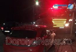 Incendiu izbucnit la o mașină care se deplasa pe Bulevardul Victoriei din Dorohoi - FOTO