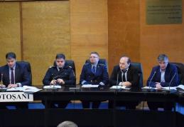 Instruiri cu primarii şi secretarii din judeţ în vederea organizării alegerilor europarlamentare - FOTO