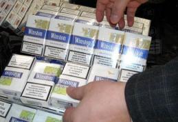 Ţigări de contrabandă confiscate de poliţişti din Piaţa Centrală