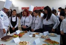Inspirație și bun gust în arta culinară, la Liceul Tehnologic „Alexandru Vlahuță” Șendriceni