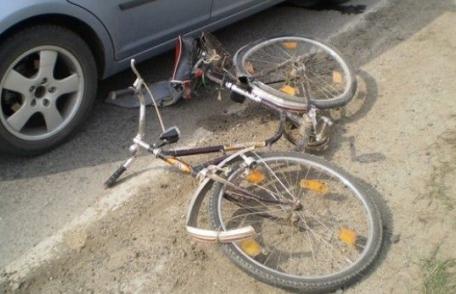 Biciclist accidentat pe strada A.I. Cuza din Dorohoi. Șoferul a părăsit locul accidentului