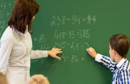 Profesorii își vor putea reduce numărul de ore fără diminuarea salariului