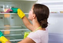 La ce ar trebui să fii atentă când cureți frigiderul și congelatorul
