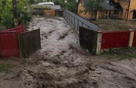 Dezastru provocat de furtuni în județul Botoșani. Zeci de apeluri de la cetățeni - FOTO