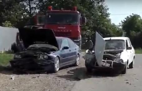 Accident pe drumul național Dorohoi – Darabani! Ciocnire frontală între un BMW și o Dacia