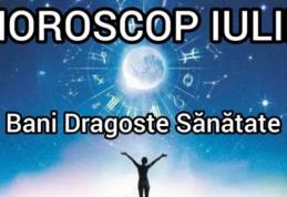 Horoscopul lunii iulie: Scorpionii trec printr-o perioadă dinamică, dar dificilă