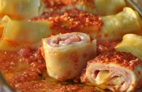 Rulade din foi de lasagne și mozzarella