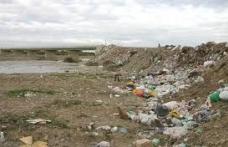 Râul Suceava a devenit o groapă de gunoi