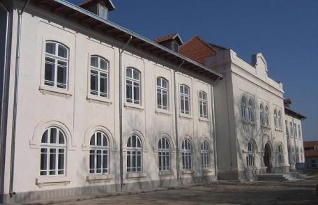 Amplă manifestare cu ocazia împlinirii a 100 de ani de la înființarea Școlii Normale „Alexandru Vlahuță” din Șendriceni