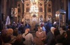 Peste 150.000 de pelerini sunt aşteptaţi să se închine la moaştele Sfintei Cuvioase Parascheva