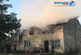 Incendiu puternic în Dorohoi! Pompierii au intervenit pentru stingere - FOTO