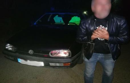 Bărbat băut şi fără permis, depistat la volan în miez de noapte de Poliţiştii de frontieră din Dorohoi