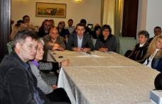 PES activists Botoșani: Dezbatere despre anegerile locale din 2012