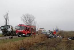 ACCIDENT GRAV! Bărbat încarcerat în urma unui accident produs pe drum din județul Botoșani - FOTO