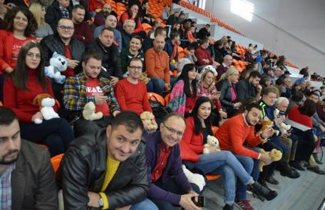 Tinerii Social Democrați alături de handbaliști de la CSM Botoșani - FOTO