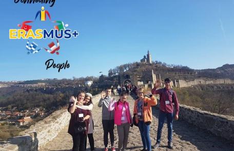 „Connecting People” - Proiect de parteneriat Erasmus + la Școala Gimnazială „Ștefan cel Mare” Dorohoi - FOTO