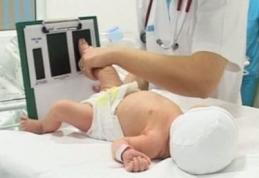 Tehnica amprentării la naştere a ajuns şi în România