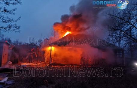 Incendiu la Dorohoi! O casă a fost cuprinsă de flăcări – VIDEO / FOTO