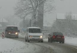 S-a întors iarna! Polițiștii recomandă tuturor conducătorilor auto să circule cu prudență 