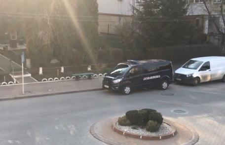 La fel ca în toată țara, la Dorohoi, mașinile de Poliție și Jandarmerie au difuzat în megafoane „Deșteaptă-te române!” - VIDEO