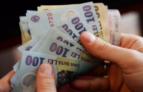 Mii de români vor primi 2.500 de lei în plus la salariu!