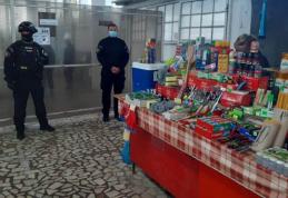 Razie cu „mascaţi” în Piața Centrală. Peste două tone de produse alimentare confiscate - FOTO
