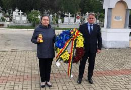 Recunoștință pentru eroii patriei! Ziua Eroilor marcată de Prefectura Botoșani - FOTO