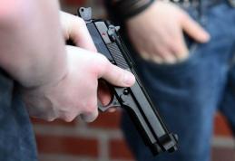 Polițiștii botoșăneni dotați cu pistoale Beretta de ultimă generație