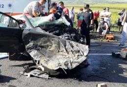 Accident violent în apropiere de Iași! O femeie a murit și trei persoane rănite după un impact frontal - FOTO
