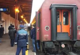Bărbați reținuți după ce au furat un rucsac dintr-un tren staționat în gara Botoșani