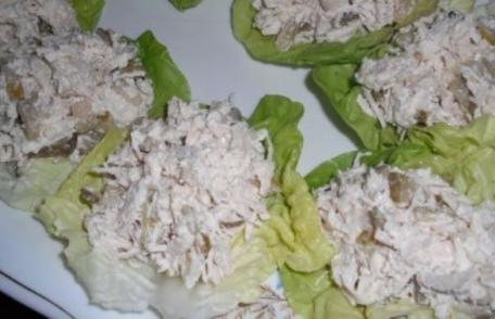 Salată de pui cu țelină