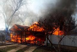 Păgubiți de foc! 14 familii din județul Botoșani au rămas fără locuințe