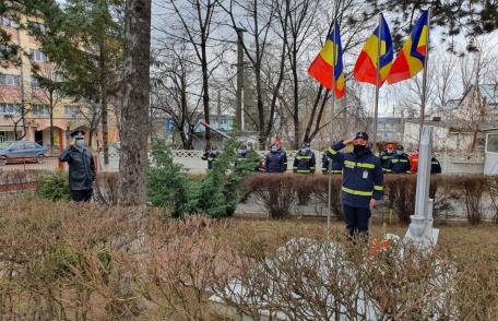 Pompieri botoşăneni avansaţi în grad, de Ziua Protecției Civile din România - FOTO