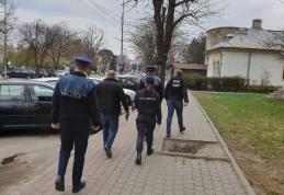 15 elevi chiulangii, au fost depistați de polițiștii din Botoșani în diferite localuri
