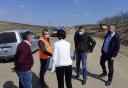 CJ Botoșani: Lucrări pentru stabilizarea a două alunecări de teren - FOTO